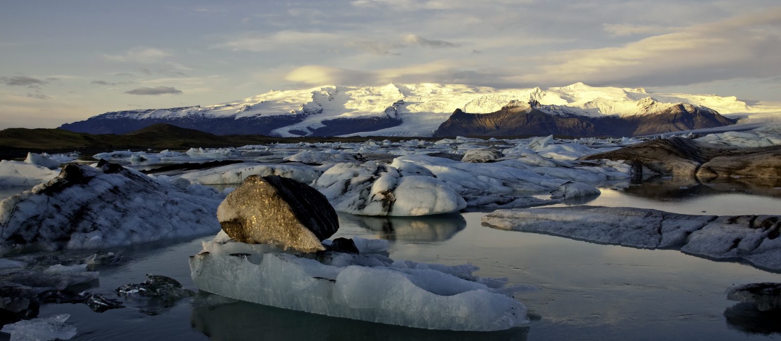 glacier lagoon - visit vatnajokull